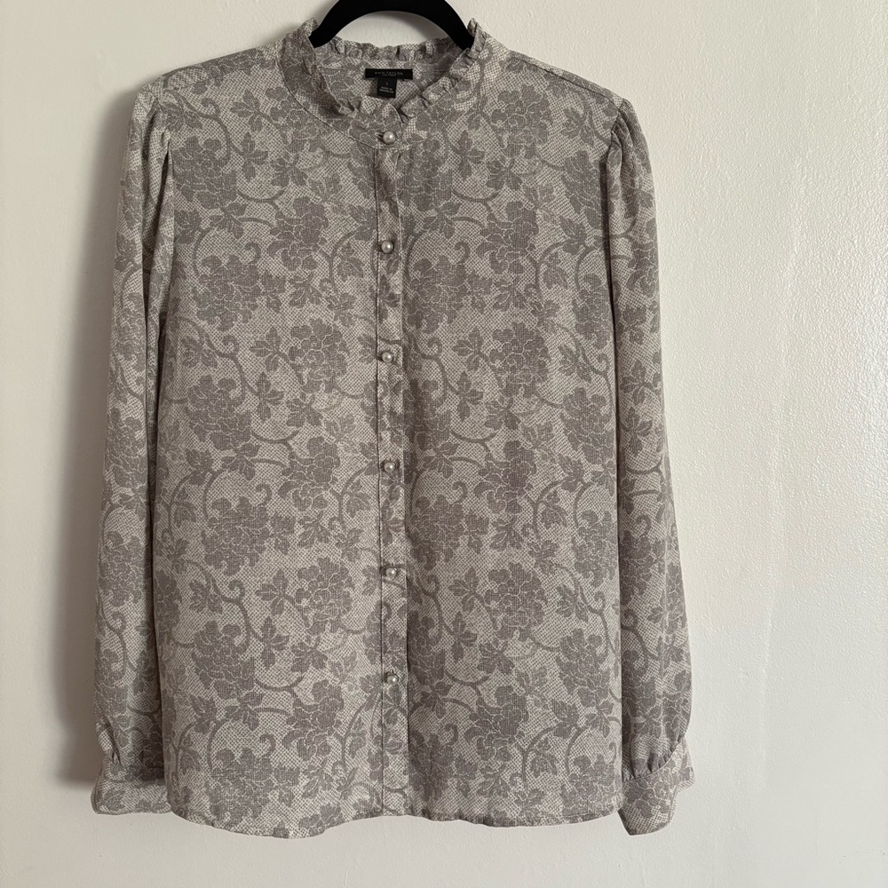 Ann Taylor Factory Women’s Floral Long Sleeve Blouse Medium